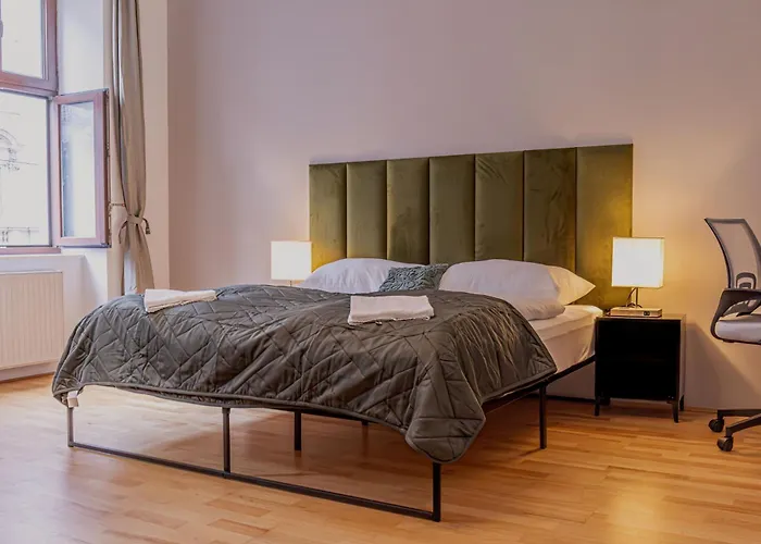 Bright And Cozy 2-bedroom In * Viena